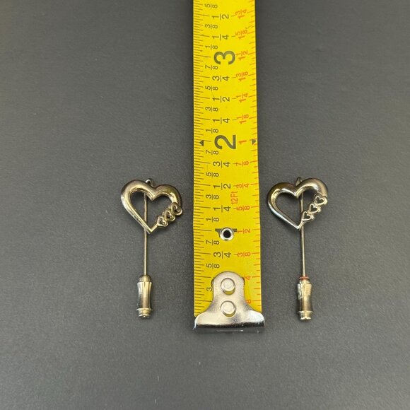 Vintage Goldtone Heart Shaped Stick Pins Set Of 2 - Elegant Retro Chic Accessori - Picture 3 of 3